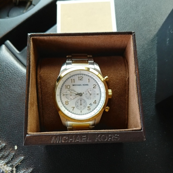 Watch - Picture 5 of 6